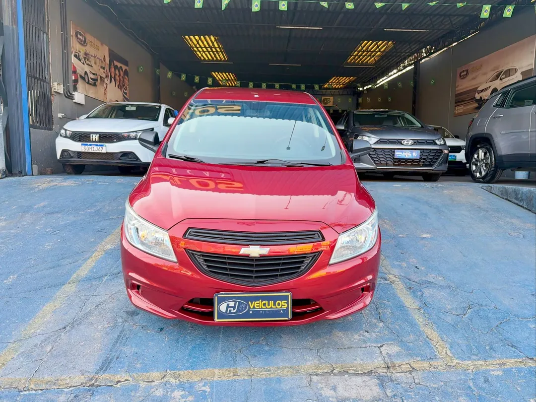 Chevrolet Onix 2018, foto 5 de 8