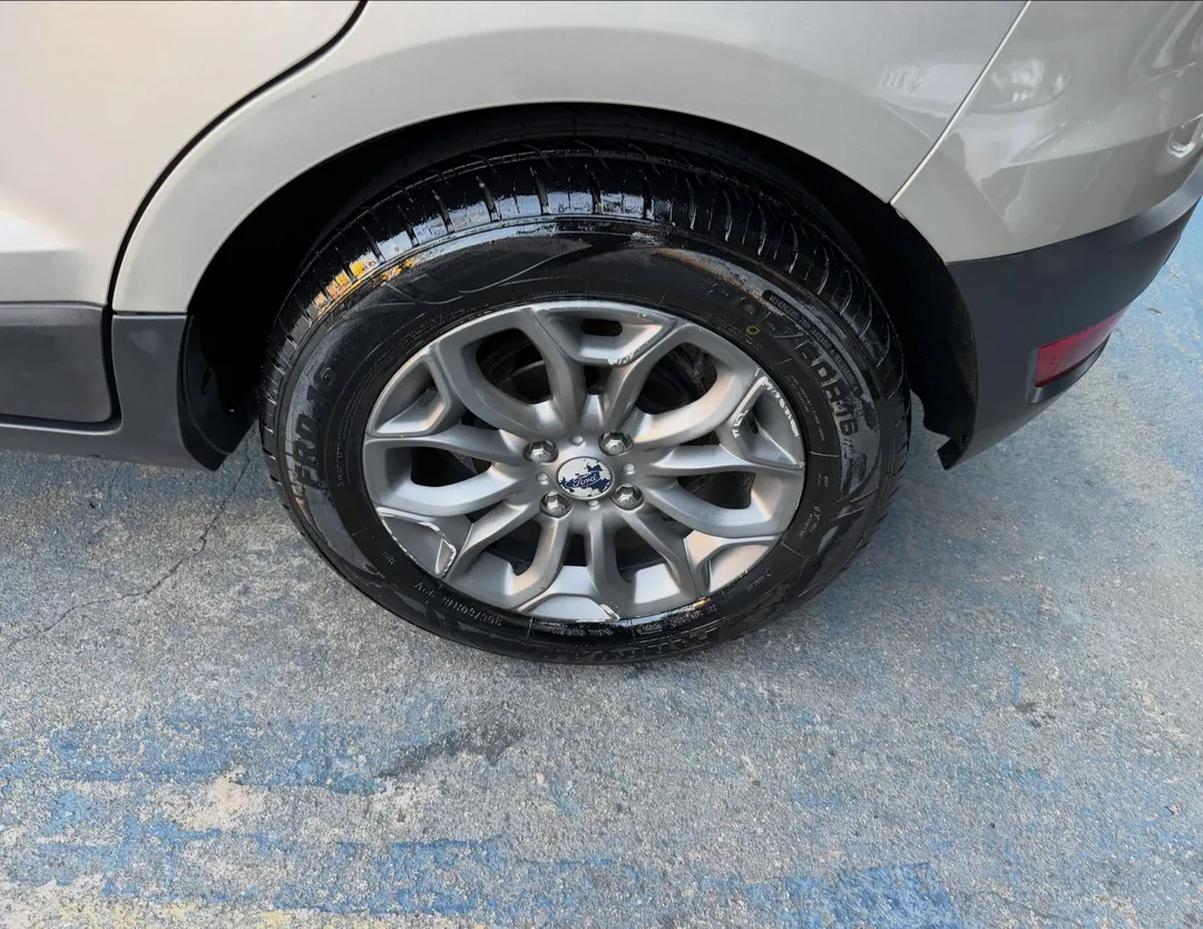 Ford EcoSport 2014, foto 7 de 8