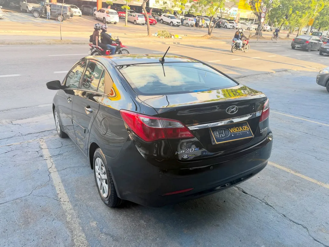 Hyundai HB20S 2015, foto 6 de 8