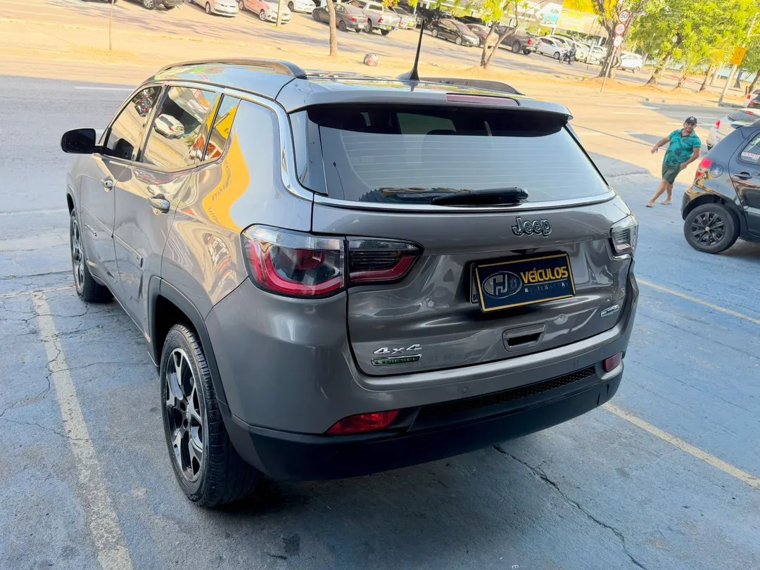 Jeep Compass 2020, foto 6 de 8