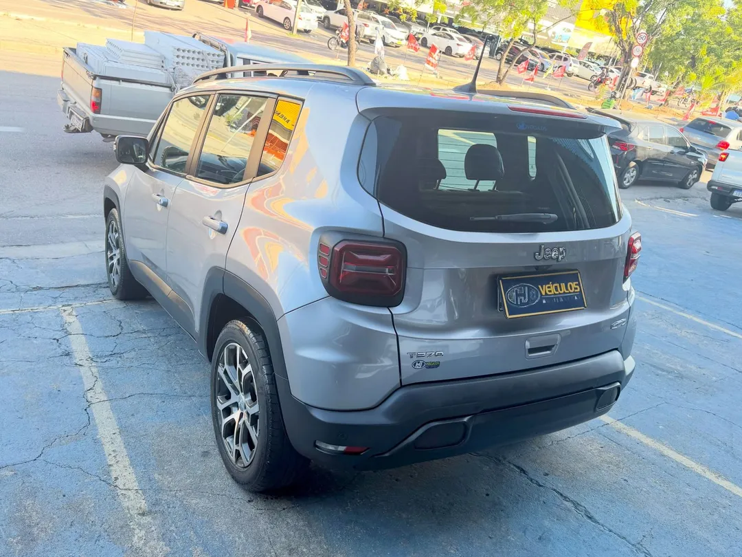 Jeep Renegade 2023, foto 6 de 8